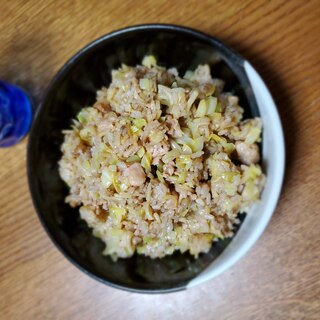 キャベツと豚肉のそば飯